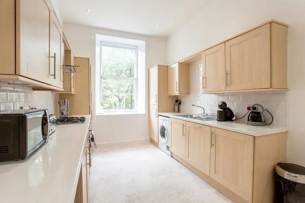Perfect City Centre Location 50M From Princes St