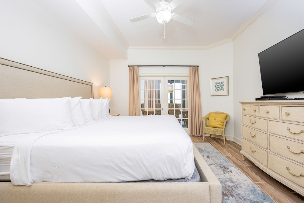The Oasis 2015 Formerly Phoenix West Ii 2015 3 Bedroom Condo