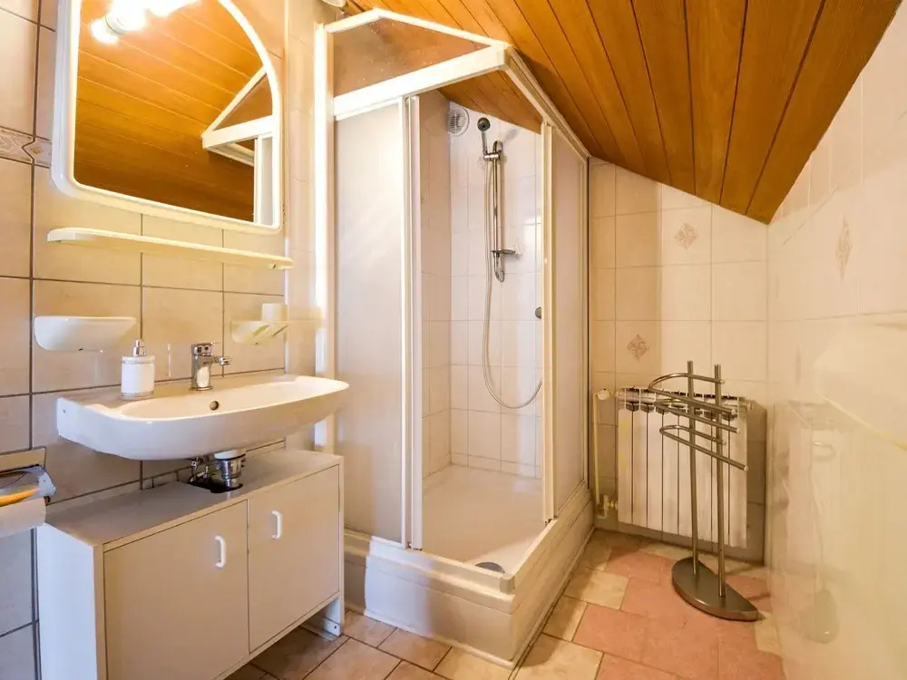 Mira Vir in Vir With 3 Bedrooms and 1 5 Bathrooms