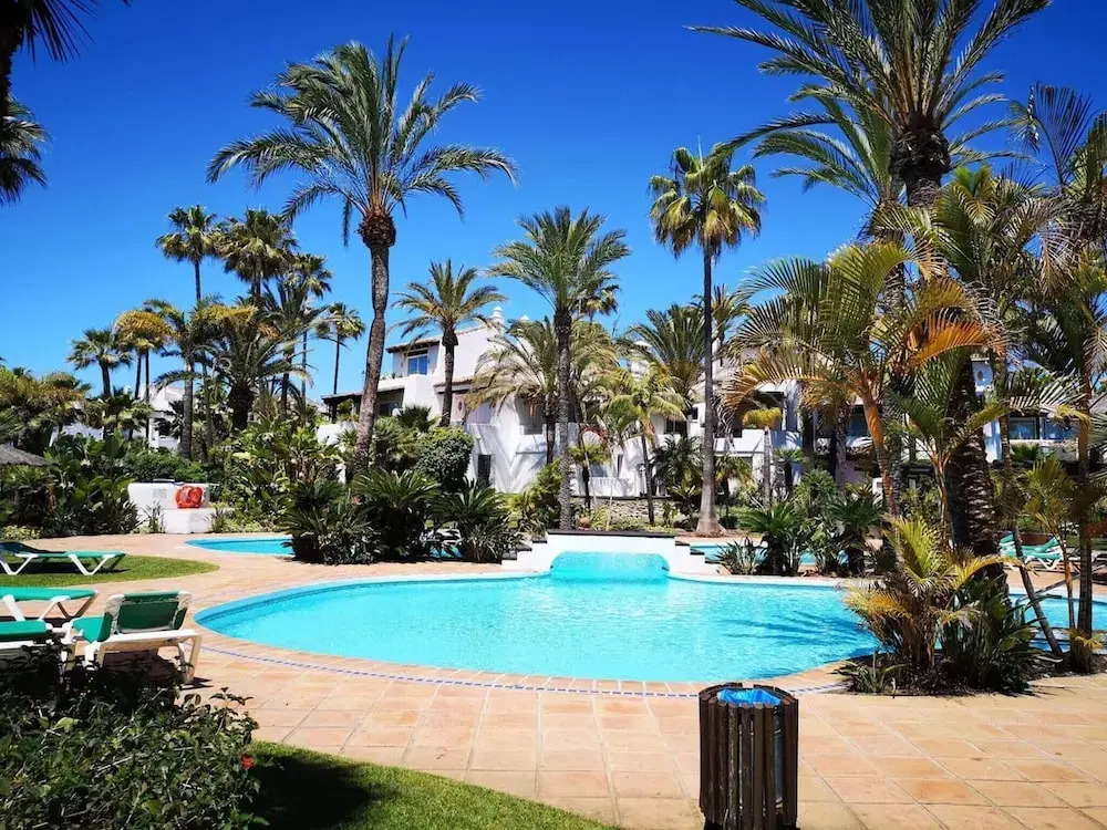 House With 3 Bedrooms in Estepona, With Pool Access, Enclosed Garden and Wifi - 150 m From the Beach
