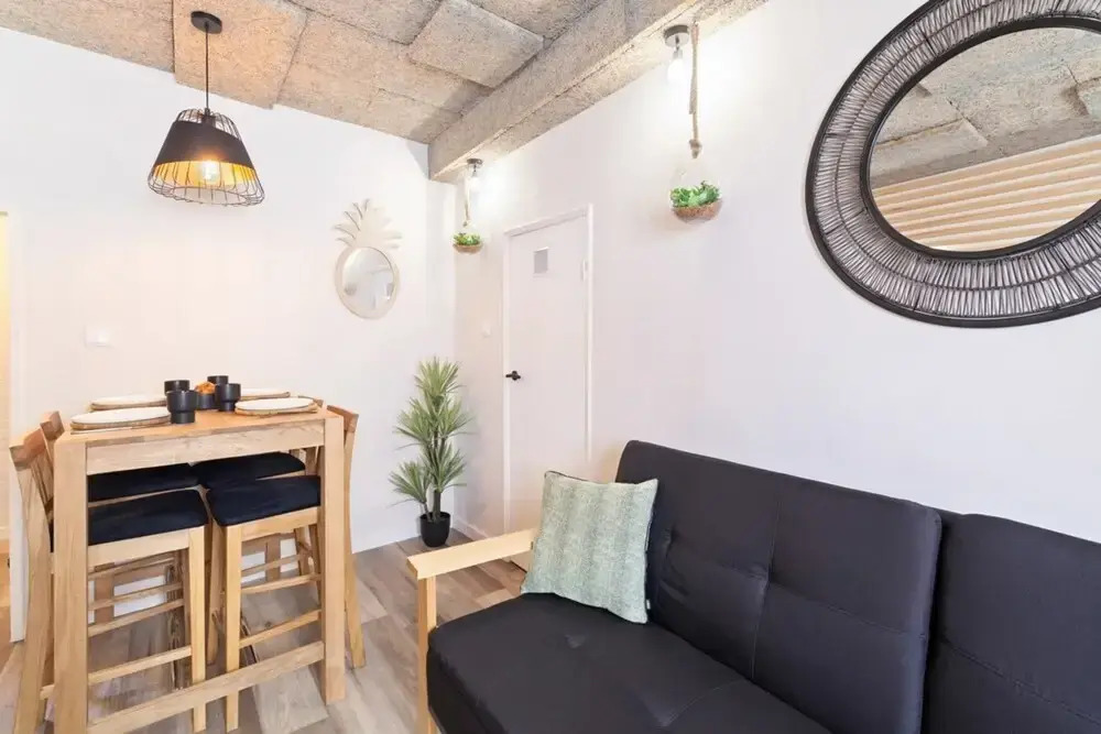Cosy 1-Bedroom Flat Sleeps 3 in St George'S Castle