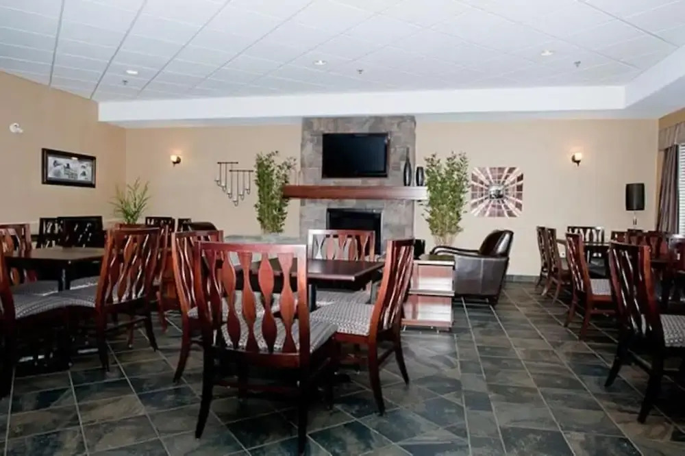 Paradise Inn and Suites
