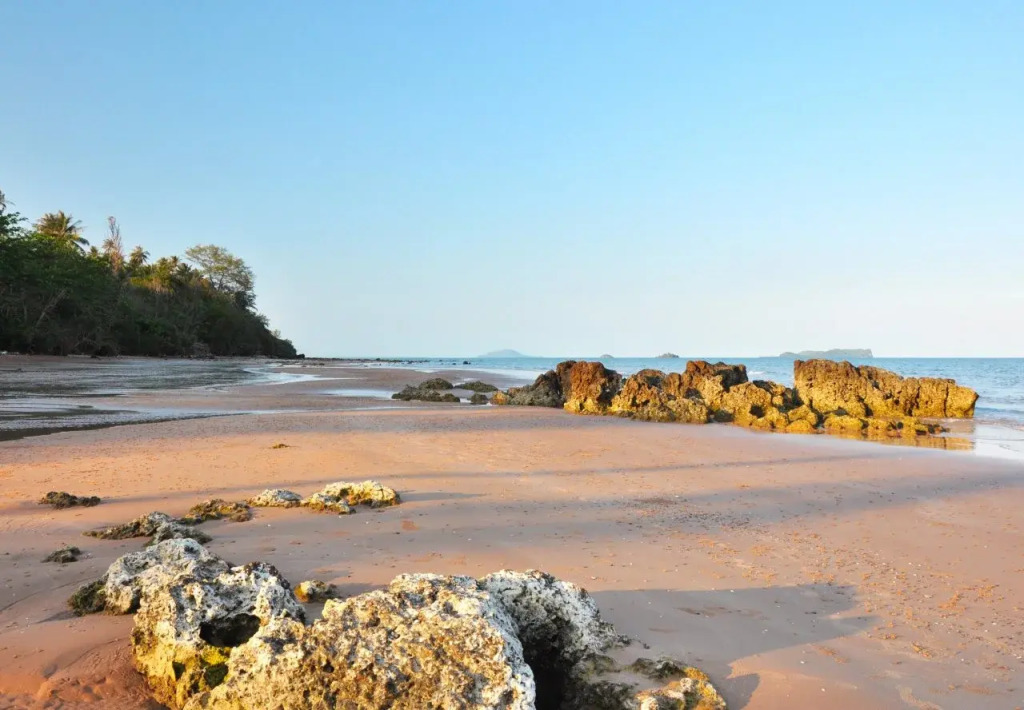 Ban Saithong Beach Resort