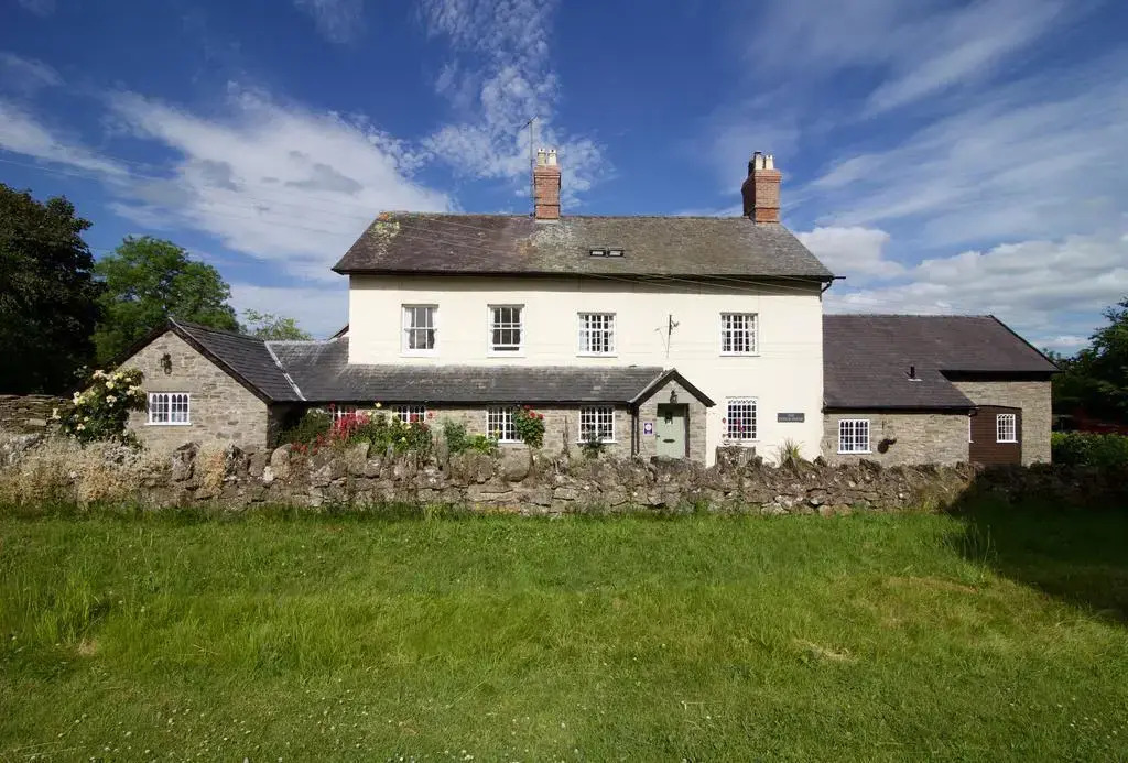 Coach House Norbury