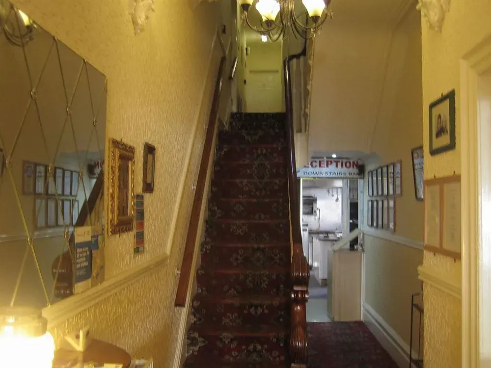 Westdean Hotel