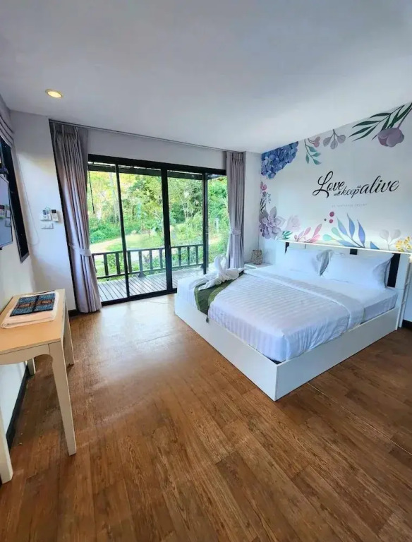 Velora Bay Koh Jum