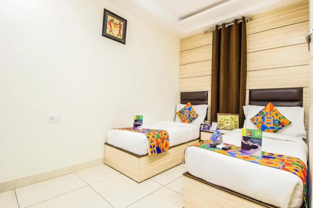 FabExpress Le Continental - Nr New Delhi Railway Station