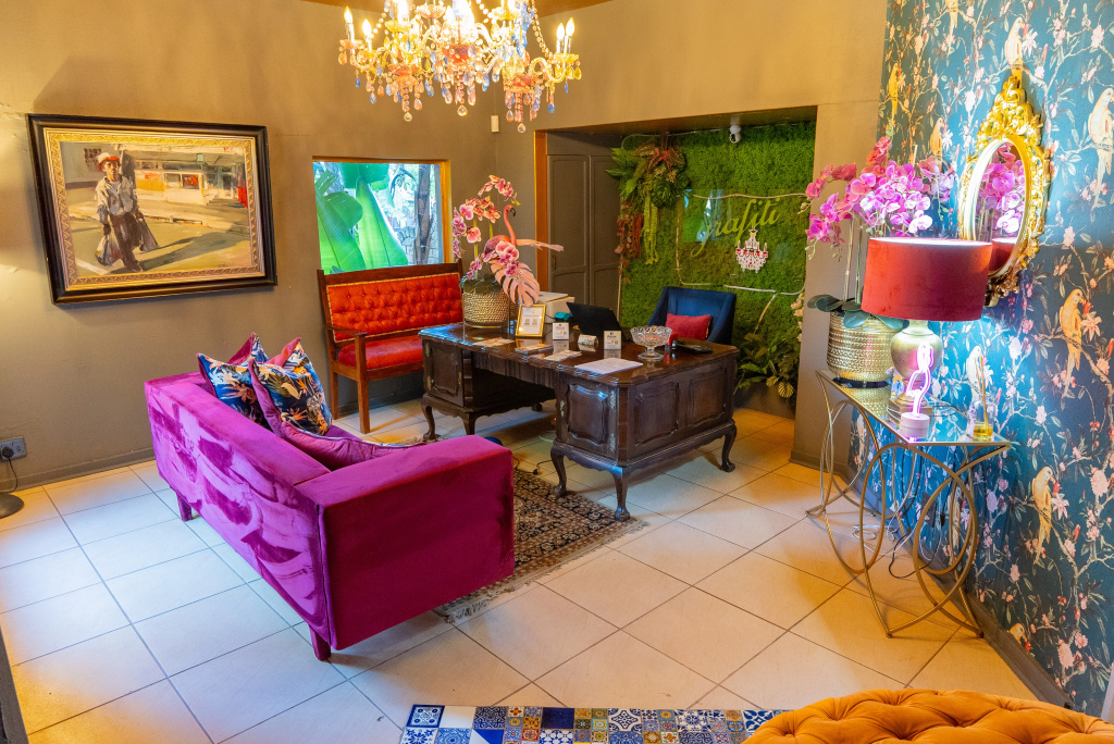 Grafiti Boutique Hotel