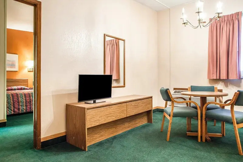 Rodeway Inn Des Moines