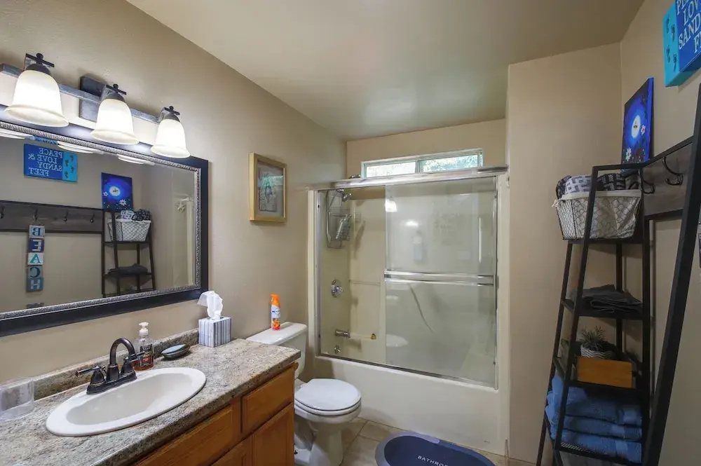Coastal Retreat Near Redwoods & 2 Miles to Beach!