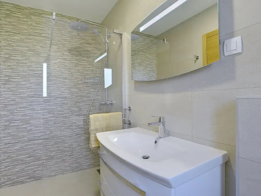 Modern Holiday Home With Pool in Pazin