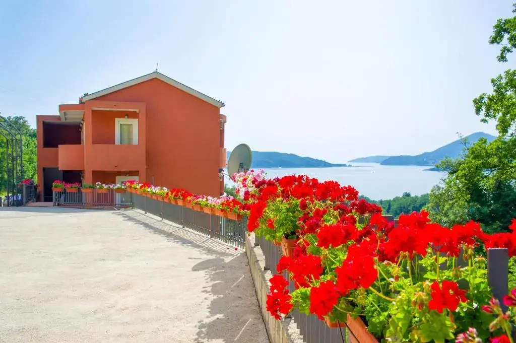 Alessandra Apartments