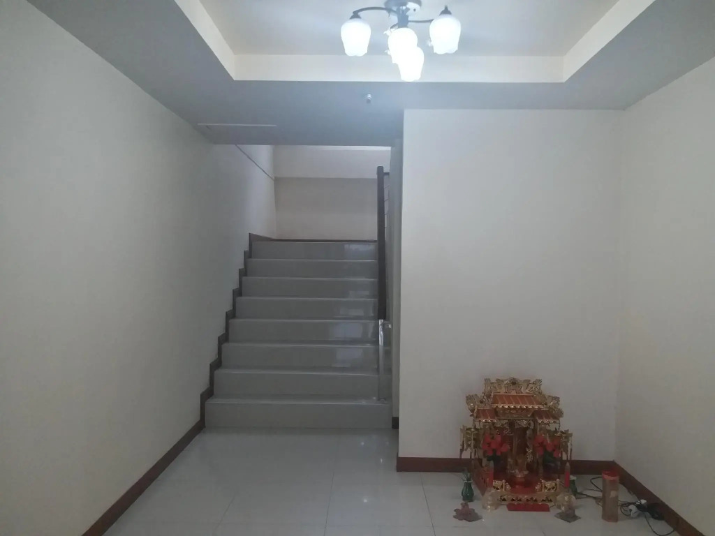 Chawalee Place