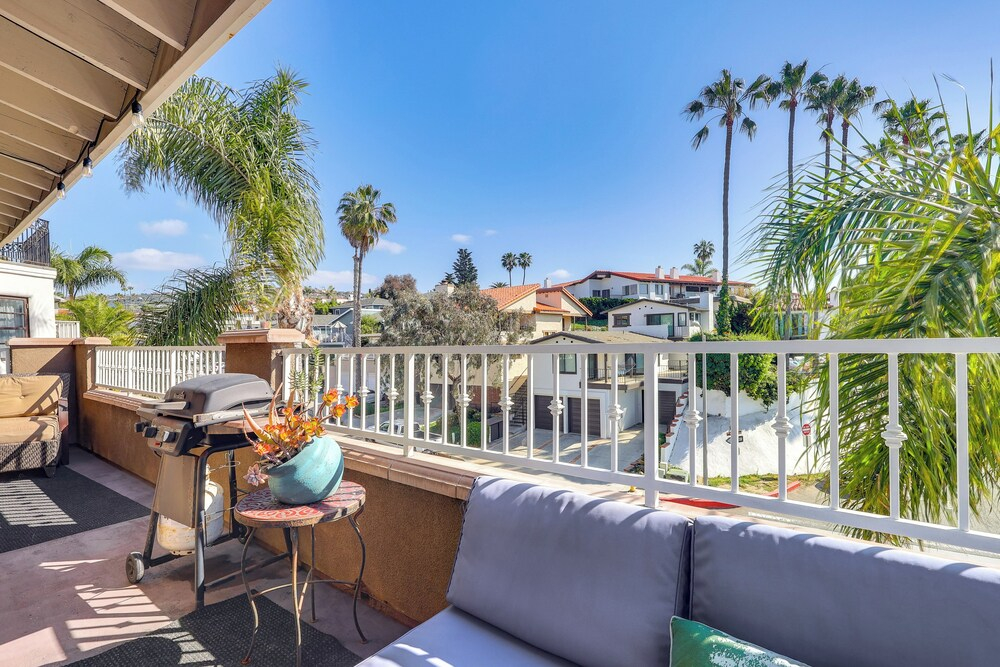 Walk to Beach + Pier: San Clemente Family Getaway