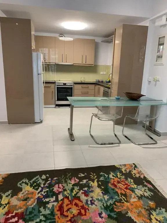 Anna's House