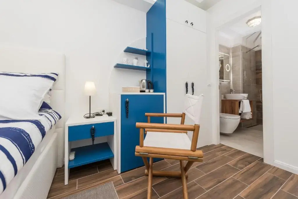 Blue Old Navy Rooms by Adex travel