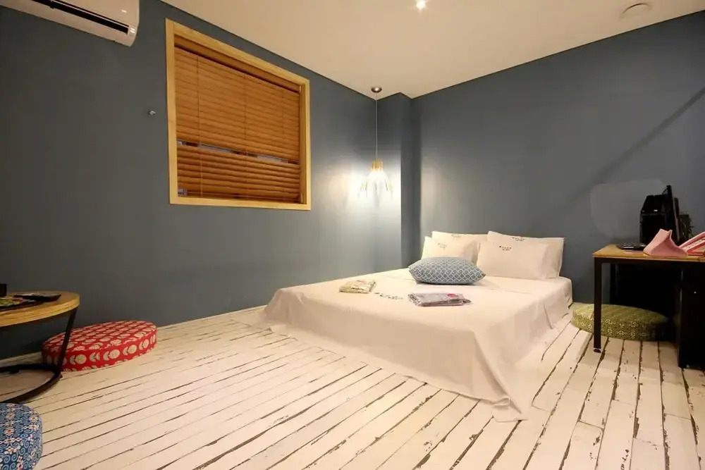 Hotel H2