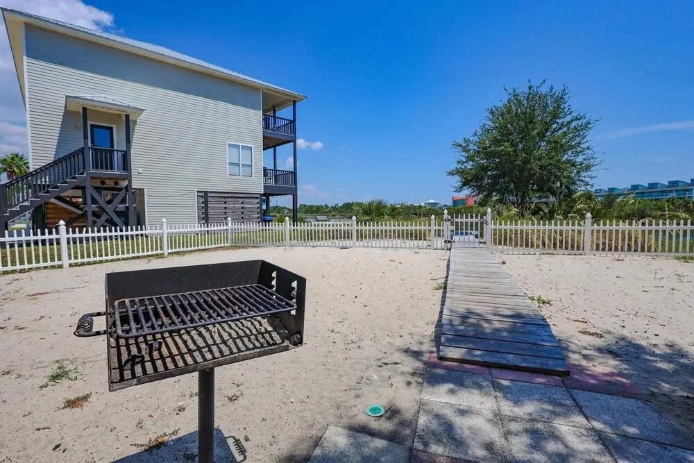 214 Shoreland