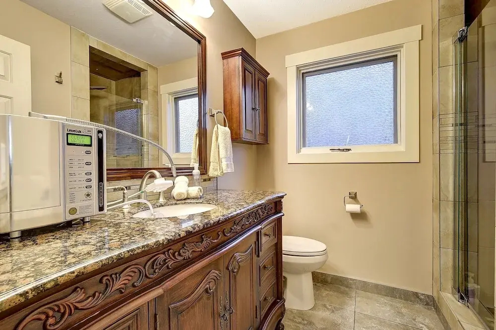 Beautiful Rodee Homestay -west Kelowna