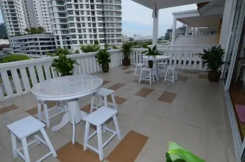 Felice Holiday House - Corner Unit