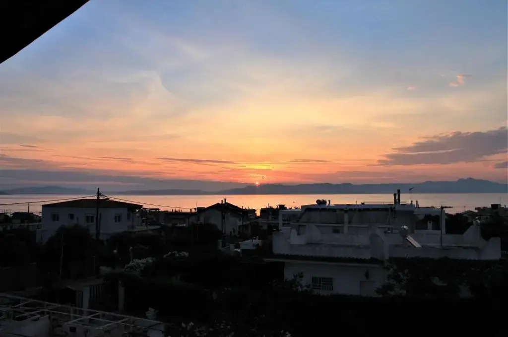Sea View Apartment 15 Min From Athens Airport