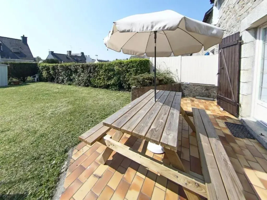 Longère au calme à Larmor-Plage, proche plage et commerces, jardin privatif et parking couvert - FR-1-349-101