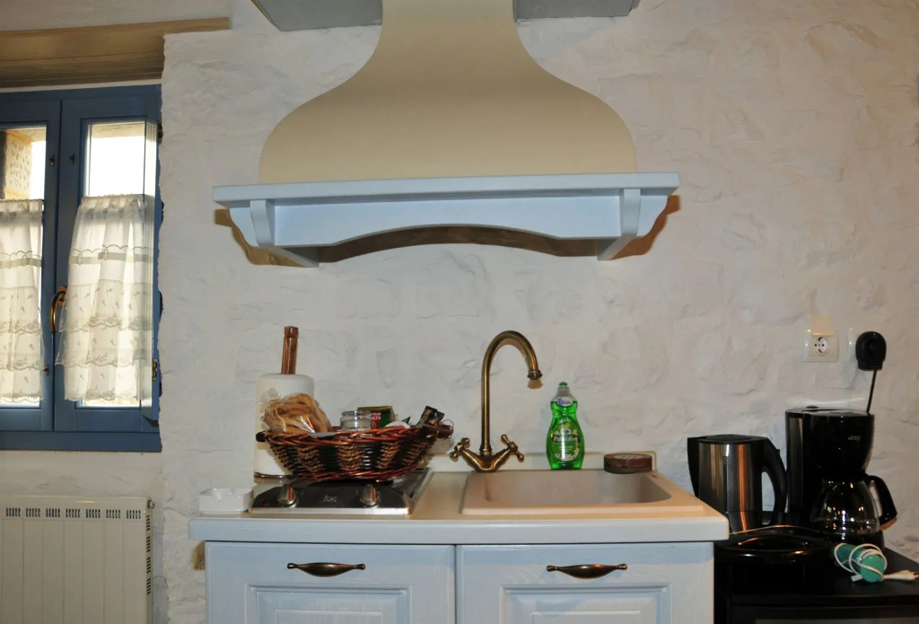 Lithos Stone Suites