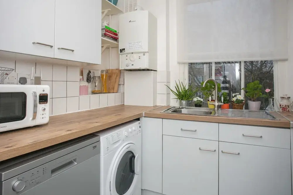1 Bedroom Flat Close To Victoria Station