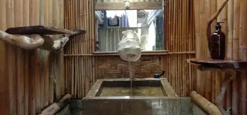 Herbs Guest House - Adults Only