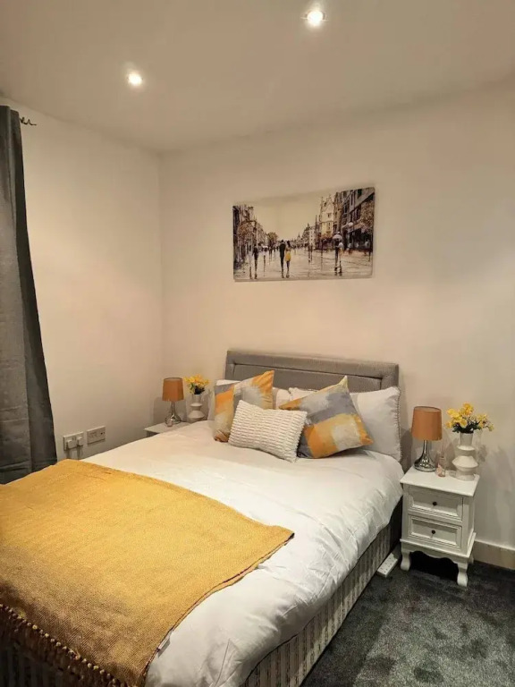 2 Bedrooms - Sleeps 4 - Parking - Petok