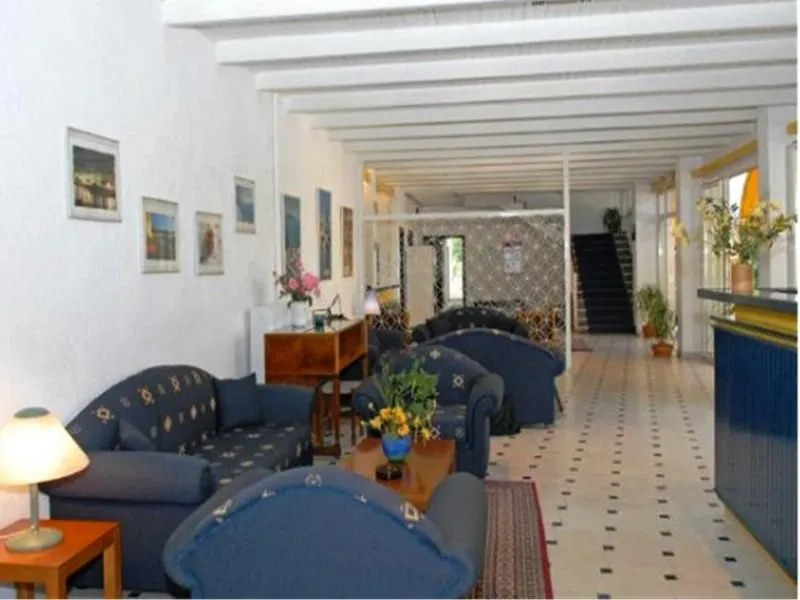 Melody Hotel