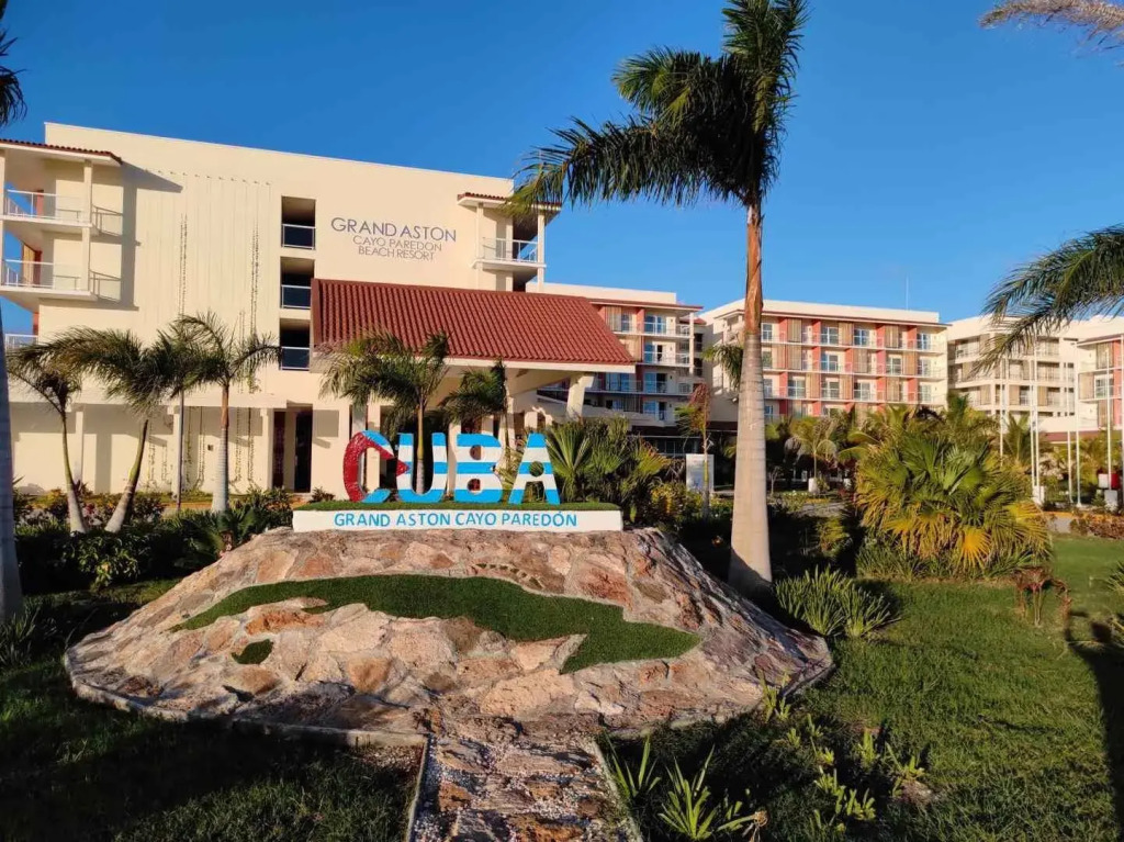 GRAND ASTON Cayo Paredón Beach Resort