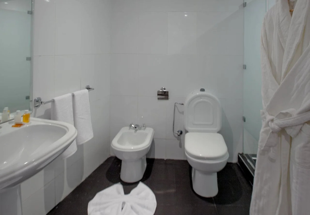 Yaad City Hotel