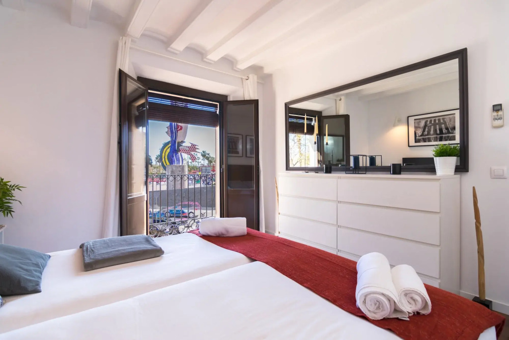 Port in Barcelona with 1 bedrooms and 1 bathrooms