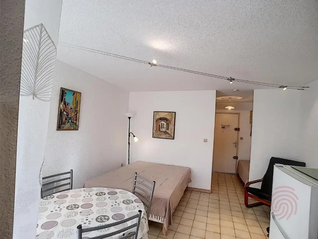 Appartement Lamalou-les-Bains, 1 pièce, 2 personnes - FR-1-451-87