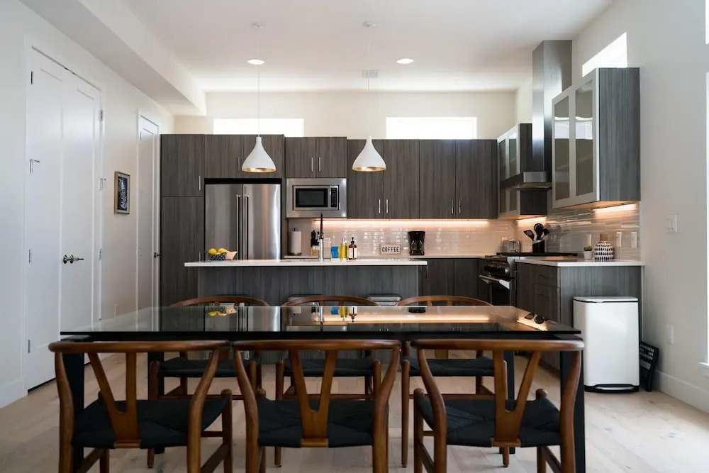 Regal Rooftop Retreat Rise Above the Ordinary