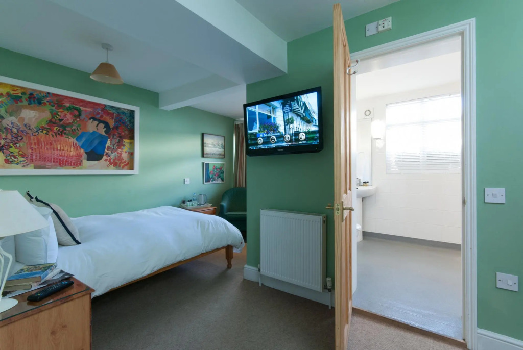 The Royal Harbour Hotel