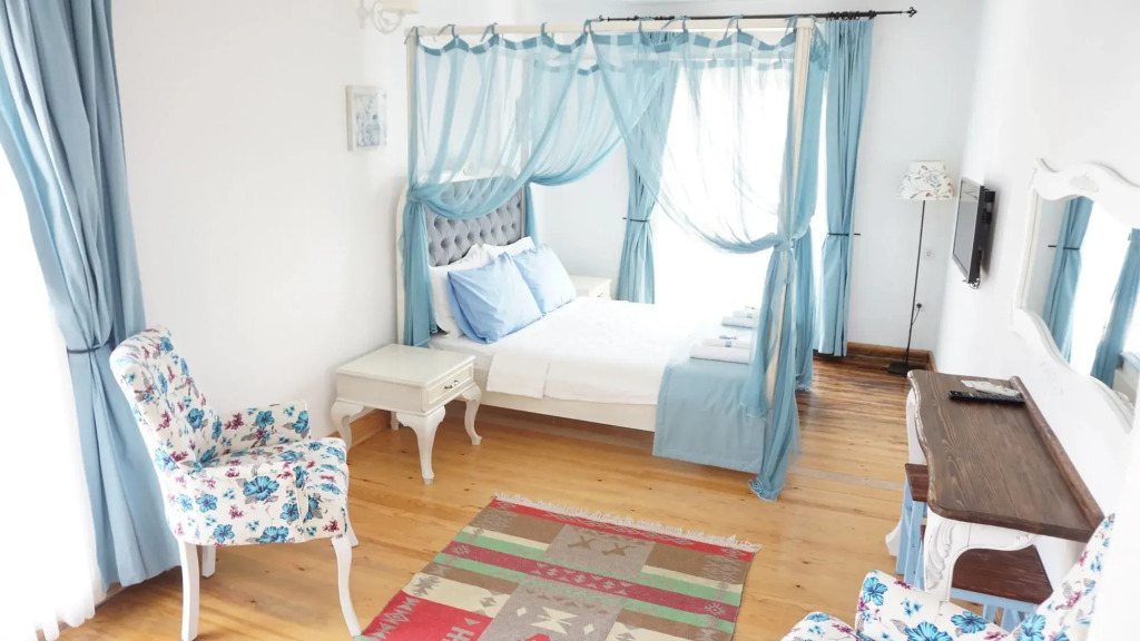 Tarçın Alaçatı Otel