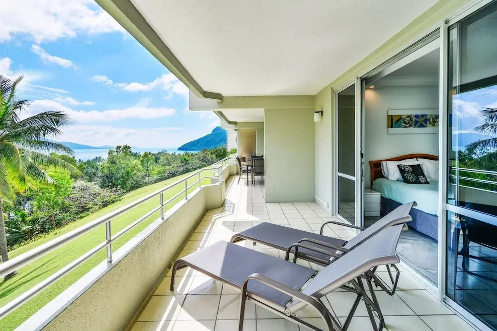 Poinciana 101 3 Bedroom Renovated Spacious 3 Bedroom Central Location