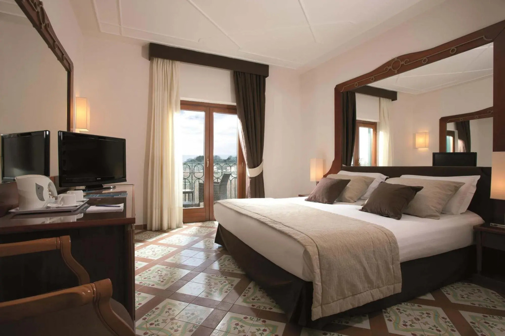 Nastro Azzurro Resort