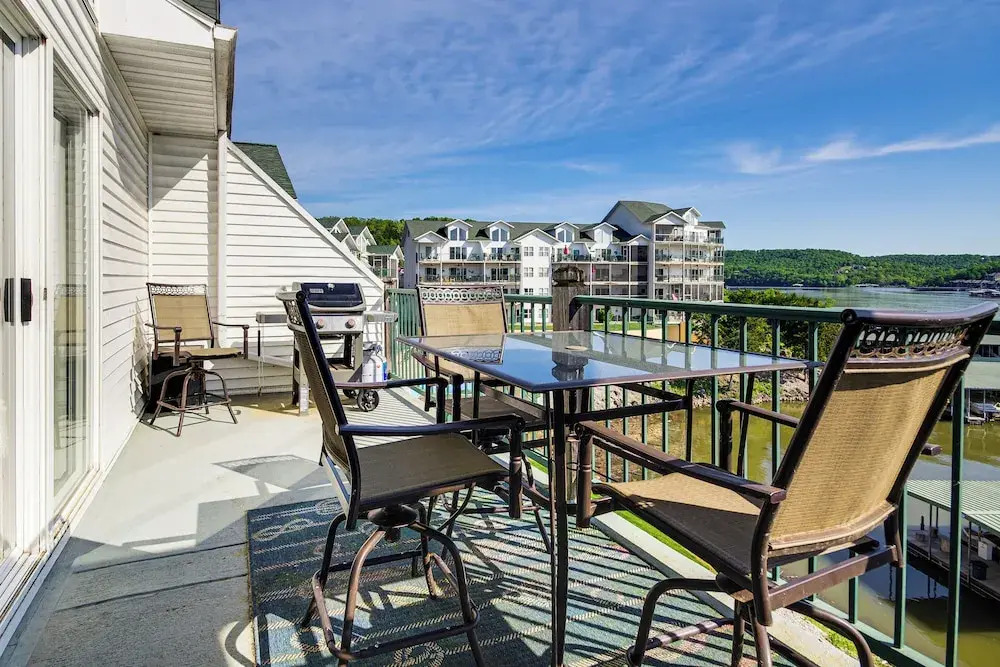 On-site Lake of the Ozarks Access: Camdenton Condo