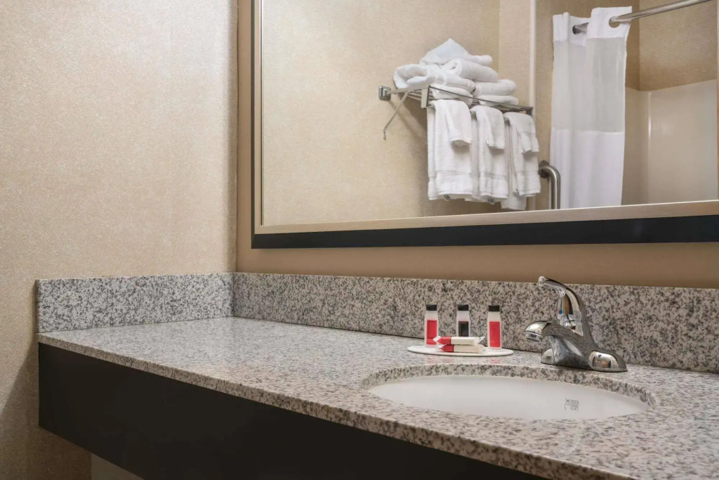 Quality Inn & Suites Mankato East