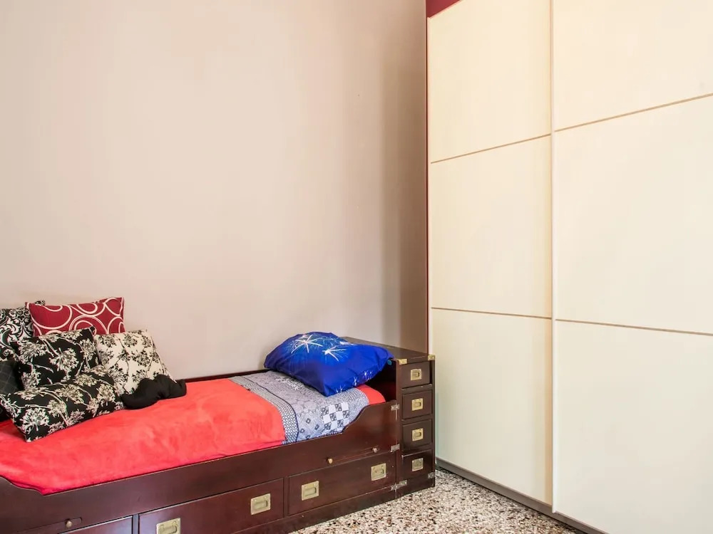 Elegant City-centre Flat