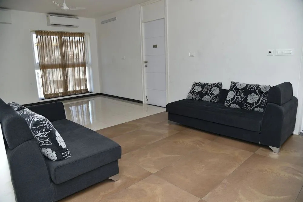 Rohini ApartHotel