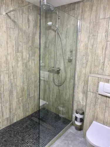 Hotel Deluxe