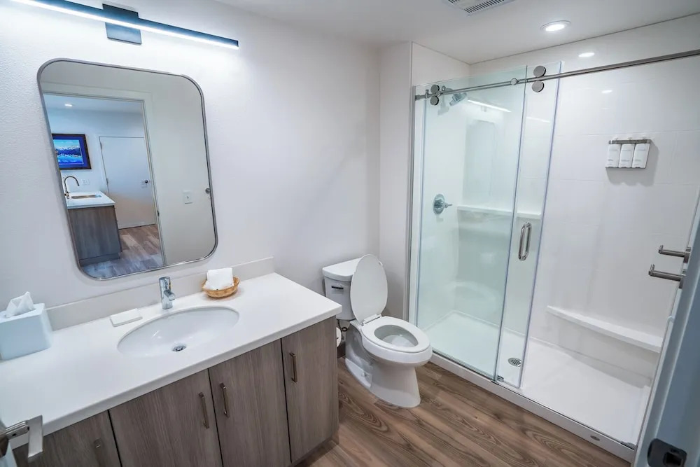Chugach Naswik Suites