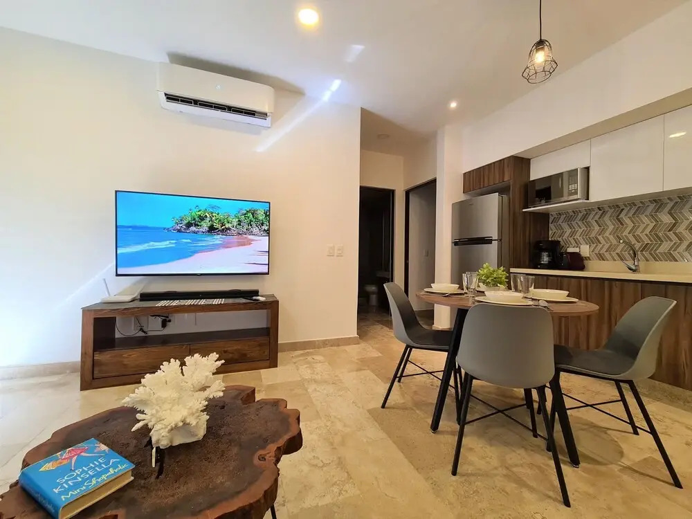 Bahay By Riviera Rentals