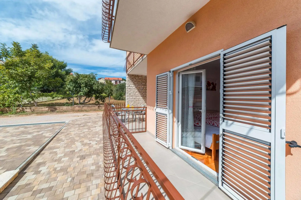 Apartment Goge