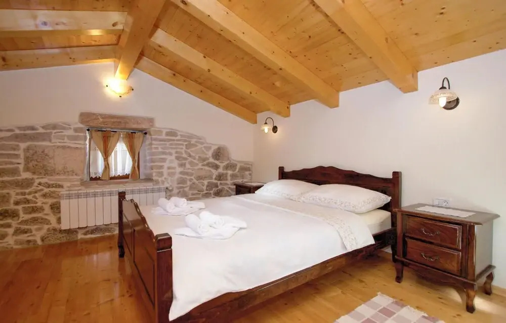 Beautiful Home in Krnica With Wifi and 2 Bedrooms