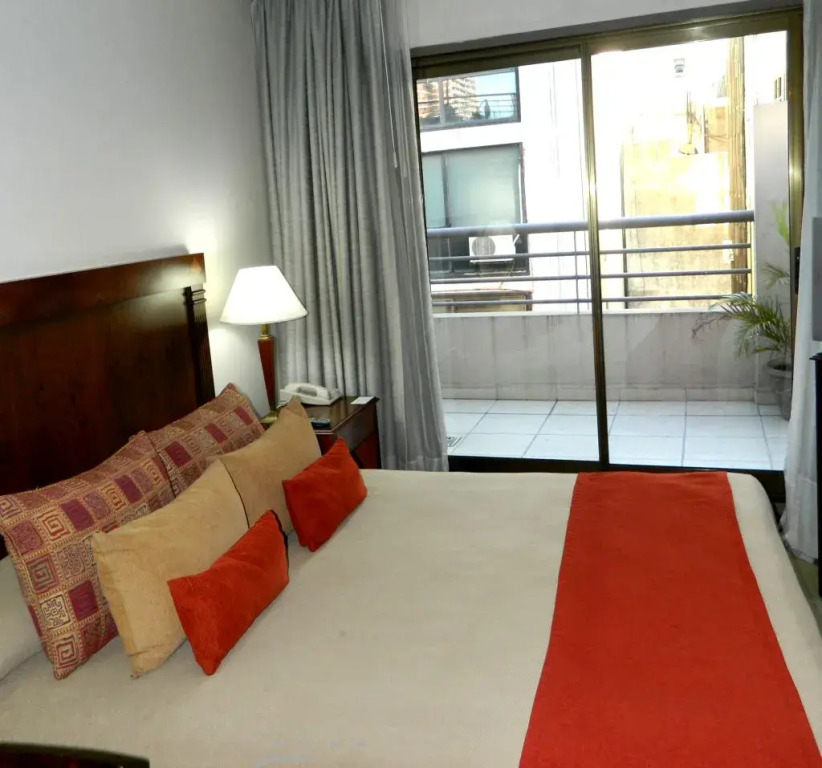 HR Esmeralda Luxor